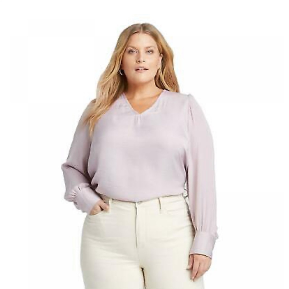 Beautiful satin blouse size 4x